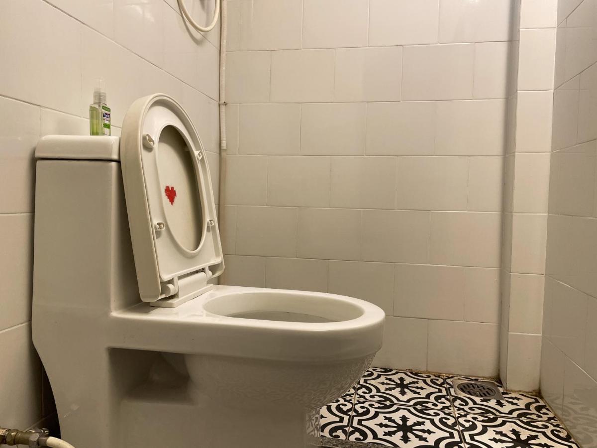 4K Dorm Hostel Thành Pho Ho Chí Minh Esterno foto